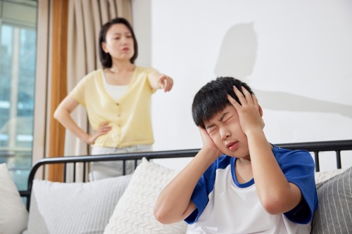 西安青少年心理咨询：指责型父母，是孩子一生的痛！